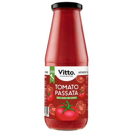 Italian tomato passata – sieved smooth texture for sauces